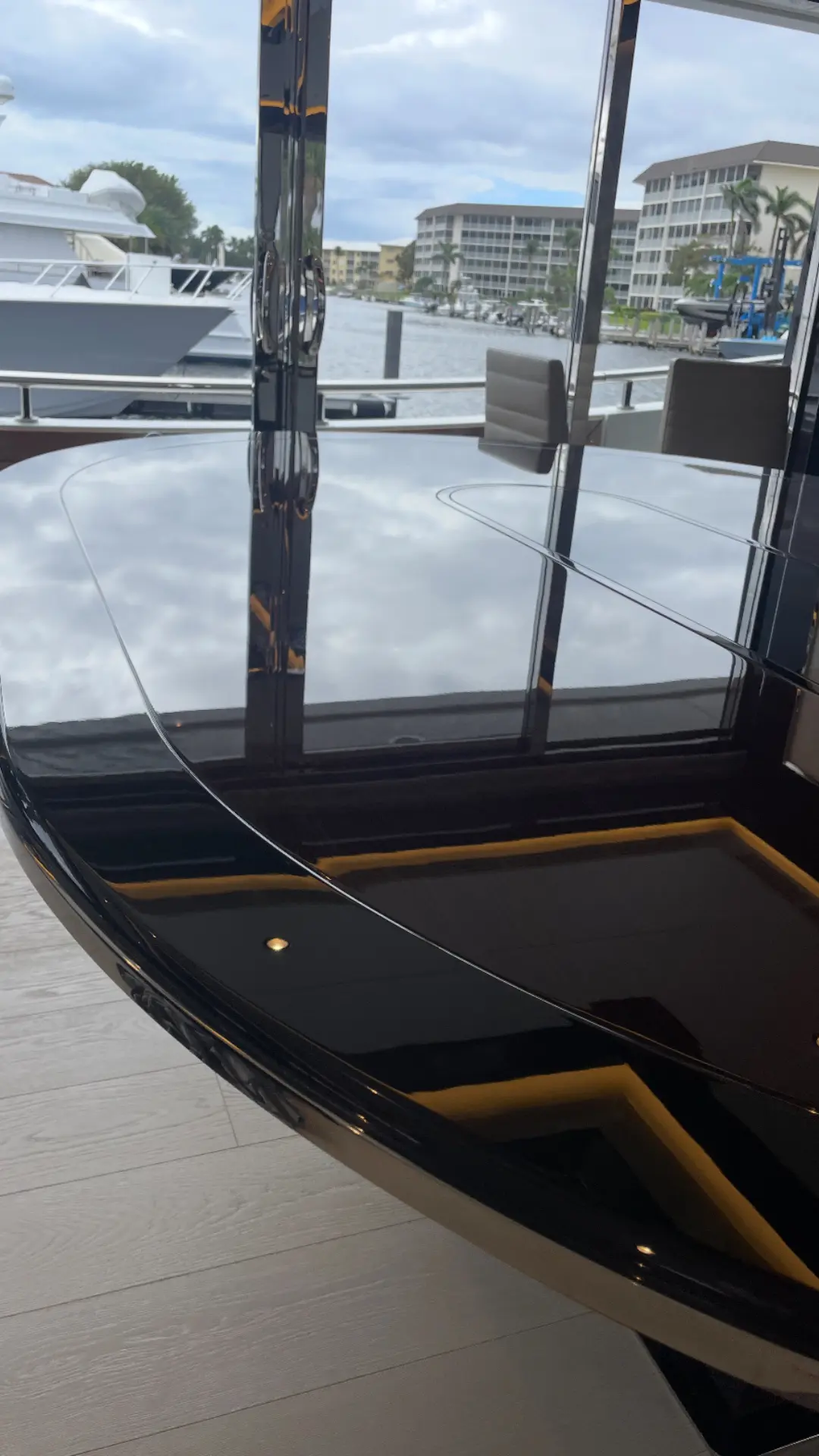 PPF High Gloss Dining Table